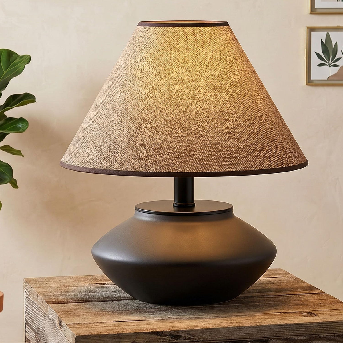 solenttrapshop Farmhouse Ceramic Table Lamp – Black Base, Linen Shade