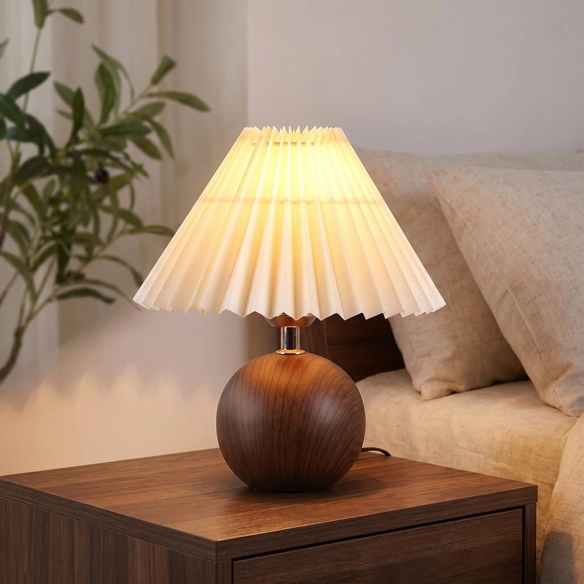 solenttrapshop Ceramic Globe Table Lamp – Walnut Base, Beige Shade